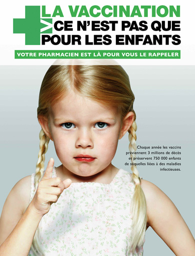 affiche d'une jeune fille faisant la leçon aux adultes sur la mise à jour de leur vaccination